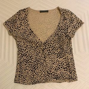 Trendy Brandy Melville crop top